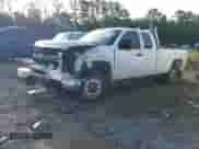 ✅ 2013 Chevrolet Silverado 2500HD Work Truck • VIN: 1GC2KVCG2DZ385023 • Lot: 42302809. Wystawiony na IAAI z przebiegiem 311 928 mil. Bezpłatny archiwum sprzedaży aukcyjnych z USA i szczegółowy raport historii pojazdu na DreamBid. Zdjęcie 6.