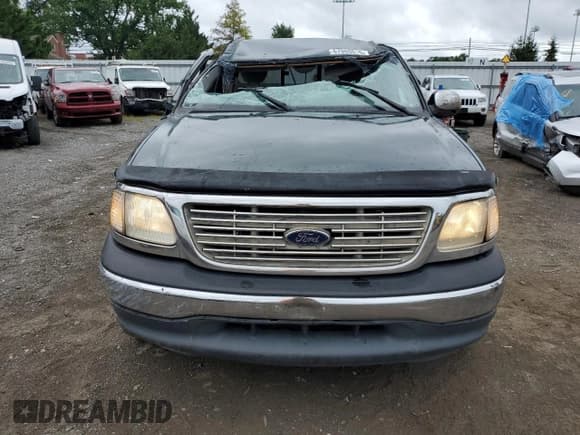 ✅ 2001 Ford F-150 XL • VIN: 1FTRX17L41NA90489 • Lot: 67060015. Listed on Copart with 143,360 mi. Free auction sales archive from the USA and detailed vehicle history report at DreamBid. Image 5.