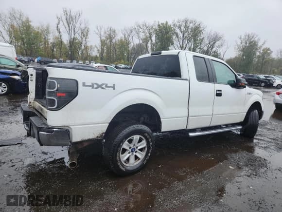 ✅ 2012 Ford F-150 XLT • VIN: 1FTFX1EF8CFB49914 • Lot: 86144765. Wystawiony na Copart z przebiegiem 248 811 mil. Bezpłatny archiwum sprzedaży aukcyjnych z USA i szczegółowy raport historii pojazdu na DreamBid. Zdjęcie 3.