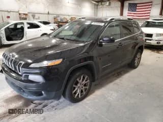 ✅ 2014 Jeep Cherokee Latitude • VIN: 1C4PJLCS6EW186738 • Lot: 92245025. Listed on Copart with 188,863 mi. Free auction sales archive from the USA and detailed vehicle history report at DreamBid. Image 1.