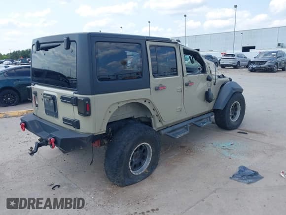 ✅ 2017 Jeep Wrangler Unlimited Rubicon Recon • VIN: 1C4BJWFG2HL701727 • Lot: 43158157. Listed on IAAI with 159,054 mi. Free auction sales archive from the USA and detailed vehicle history report at DreamBid. Image 4.