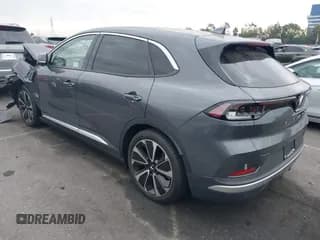 ✅ 2023 VinFast VF 8 Plus • VIN: RLLV1AFA7PH001995 • Lot: 40947000. Wystawiony na IAAI z przebiegiem Nie podano. Bezpłatny archiwum sprzedaży aukcyjnych z USA i szczegółowy raport historii pojazdu na DreamBid. Zdjęcie 3.