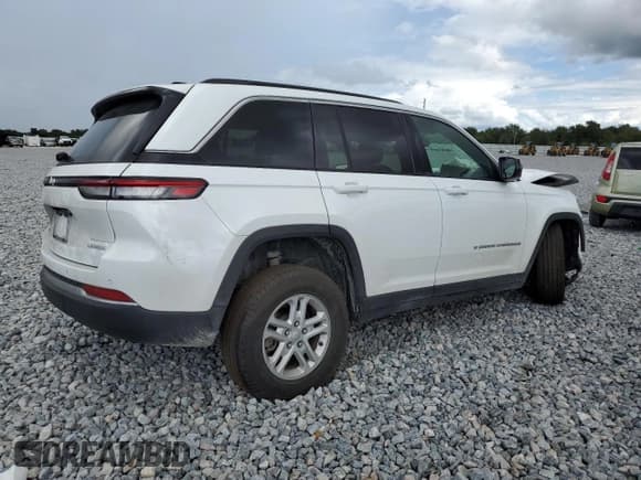 ✅ 2024 Jeep Grand Cherokee Laredo • VIN: 1C4RJHAG0R8597244 • Lot: 82184075. Listed on Copart with 21,456 mi. Free auction sales archive from the USA and detailed vehicle history report at DreamBid. Image 3.