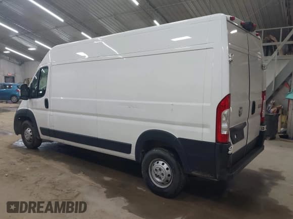 ✅ 2023 Ram ProMaster Cargo • VIN: 3C6LRVDG9PE596435 • Lot: 43563332. Wystawiony na IAAI z przebiegiem 62 844 mil. Bezpłatny archiwum sprzedaży aukcyjnych z USA i szczegółowy raport historii pojazdu na DreamBid. Zdjęcie 3.