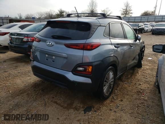 2020 Hyundai Kona SEL with VIN KM8K22AA8LU410091, listed as a Copart auction lot 71687962 with 39,990 mi miles and . Bid and sale history available at DreamBid. Image 3.