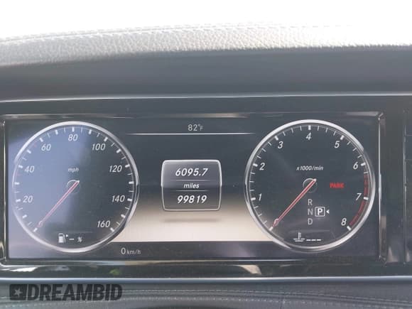 ✅ 2014 Mercedes-Benz S 550 • VIN: WDDUG8CB7EA058557 • Lot: 42465741. Listed on IAAI with 99,819 mi. Free auction sales archive from the USA and detailed vehicle history report at DreamBid. Image 7.