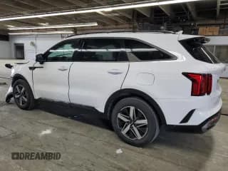 ✅ 2021 Kia Sorento S • VIN: 5XYRL4LC3MG003390 • Лот: 84421965. Опубликован ранее на Copart с пробегом 87 086 миль. Бесплатный доступ к архиву аукционных продаж из США и подробный отчёт об истории автомобиля на DreamBid. Изображение 2.