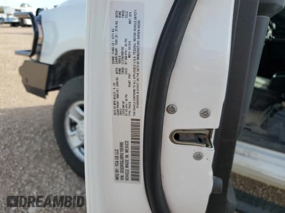 ✅ 2024 Ram 3500 Tradesman • VIN: 3C63R3GJ8RG155995 • Лот: 90999005. Опубликован ранее на Copart с пробегом 53 141 миль. Бесплатный доступ к архиву аукционных продаж из США и подробный отчёт об истории автомобиля на DreamBid. Изображение 12.