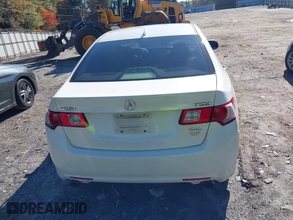 ✅ 2010 Acura TSX • VIN: JH4CU2F68AC000271 • Lot: 43598136. Wystawiony na IAAI z przebiegiem 194 343 mil. Bezpłatny archiwum sprzedaży aukcyjnych z USA i szczegółowy raport historii pojazdu na DreamBid. Zdjęcie 16.