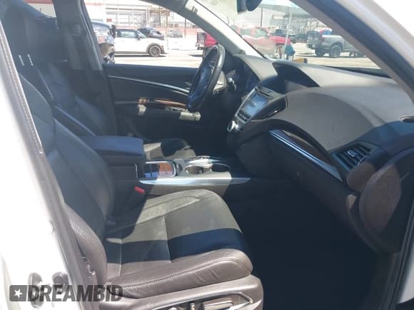 ✅ 2019 Acura MDX • VIN: 5J8YD3H38KL009636 • Lot: 43033880. Listed on IAAI with 50,219 mi. Free auction sales archive from the USA and detailed vehicle history report at DreamBid. Image 5.