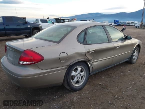 ✅ 2006 Ford Taurus SE • VIN: 1FAFP53U76A144753 • Лот: 43645749. Опубликован ранее на IAAI с пробегом 83 276 миль. Бесплатный доступ к архиву аукционных продаж из США и подробный отчёт об истории автомобиля на DreamBid. Изображение 4.