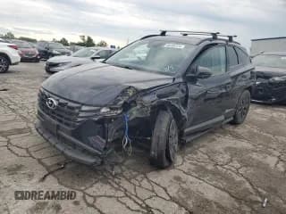 ✅ 2022 Hyundai Tucson N Line • VIN: KM8JFCAE2NU106945 • Lot: 66499724. Wystawiony na Copart z przebiegiem 19 968 mil. Bezpłatny archiwum sprzedaży aukcyjnych z USA i szczegółowy raport historii pojazdu na DreamBid. Zdjęcie 1.