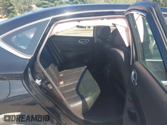 ✅ 2015 Nissan Sentra S • VIN: 3N1AB7AP8FY302897 • Лот: 42863038. Опубликован ранее на IAAI с пробегом 81 072 миль. Бесплатный доступ к архиву аукционных продаж из США и подробный отчёт об истории автомобиля на DreamBid. Изображение 8.