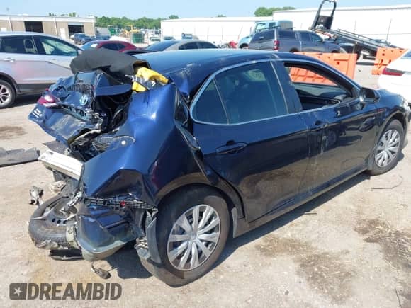 2022 Toyota Camry Hybrid LE с VIN 4T1C31AK2NU570166, выставлен на аукционе IAAI как лот 42453372 с пробегом Не указан миль и . История ставок и продаж доступна на DreamBid. Изображение 4.