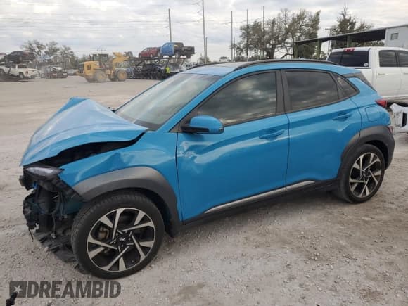 ✅ 2022 Hyundai Kona Limited • VIN: KM8K53A34NU775062 • Лот: 76203924. Опубликован ранее на Copart с пробегом 15 396 миль. Бесплатный доступ к архиву аукционных продаж из США и подробный отчёт об истории автомобиля на DreamBid. Изображение 1.