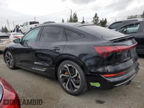 ✅ 2023 Audi e-tron Sportback Premium Plus • VIN: WA12ABGE9PB025510 • Лот: 44160624. Опубликован ранее на Copart с пробегом 2 997 миль. Бесплатный доступ к архиву аукционных продаж из США и подробный отчёт об истории автомобиля на DreamBid. Изображение 2.