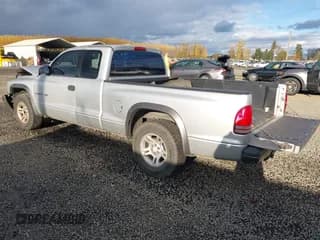 ✅ 2002 Dodge Dakota • VIN: 1B7GL12X42S698285 • Lot: 40826030. Wystawiony na IAAI z przebiegiem 211 936 mil. Bezpłatny archiwum sprzedaży aukcyjnych z USA i szczegółowy raport historii pojazdu na DreamBid. Zdjęcie 3.