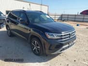 ✅ 2023 Volkswagen Atlas SE • VIN: 1V2DP2CAXPC553601 • Lot: 42065570. Wystawiony na IAAI z przebiegiem 26 582 mil. Bezpłatny archiwum sprzedaży aukcyjnych z USA i szczegółowy raport historii pojazdu na DreamBid. Zdjęcie 1.