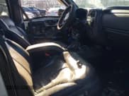 ✅ 2001 Chevrolet Blazer LT • VIN: 1GNDT13W312156772 • Lot: 41826929. Wystawiony na IAAI z przebiegiem 195 474 mil. Bezpłatny archiwum sprzedaży aukcyjnych z USA i szczegółowy raport historii pojazdu na DreamBid. Zdjęcie 5.