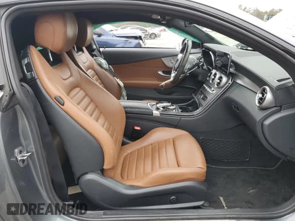 ✅ 2020 Mercedes-Benz C 43 AMG • VIN: WDDWJ6EB3LF971103 • Lot: 42152995. Wystawiony na Copart z przebiegiem 73 669 mil. Bezpłatny archiwum sprzedaży aukcyjnych z USA i szczegółowy raport historii pojazdu na DreamBid. Zdjęcie 7.