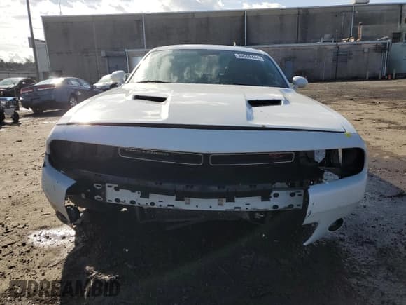✅ 2015 Dodge Challenger R/T Plus • VIN: 2C3CDZBT0FH714510 • Lot: 39559444. Wystawiony na Copart z przebiegiem 101 772 mil. Bezpłatny archiwum sprzedaży aukcyjnych z USA i szczegółowy raport historii pojazdu na DreamBid. Zdjęcie 5.