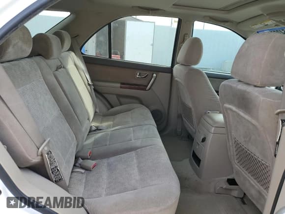 ✅ 2004 Kia Sorento LX • VIN: KNDJC733345245104 • Лот: 54060635. Опубликован ранее на Copart с пробегом 172 718 миль. Бесплатный доступ к архиву аукционных продаж из США и подробный отчёт об истории автомобиля на DreamBid. Изображение 11.