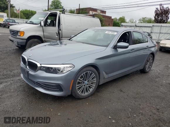 ✅ 2020 BMW 5 Series 530i xDrive • VIN: WBAJR7C05LWW69832 • Lot: 55678995. Listed on Copart with 55,280 mi. Free auction sales archive from the USA and detailed vehicle history report at DreamBid. Image 1.