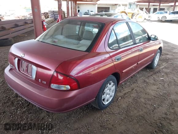 ✅ 2001 Nissan Sentra GXE • VIN: 3N1CB51D51L424982 • Lot: 42628236. Listed on IAAI with 77,948 mi. Free auction sales archive from the USA and detailed vehicle history report at DreamBid. Image 4.