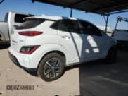 ✅ 2022 Hyundai Kona SEL • VIN: KM8K33AG9NU154022 • Лот: 74778594. Опубликован ранее на Copart с пробегом 12 103 миль. Бесплатный доступ к архиву аукционных продаж из США и подробный отчёт об истории автомобиля на DreamBid. Изображение 3.
