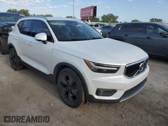 ✅ 2021 Volvo XC40 Momentum • VIN: YV4162UK7M2570949 • Lot: 69848175. Listed on Copart with 108,137 mi. Free auction sales archive from the USA and detailed vehicle history report at DreamBid. Image 4.