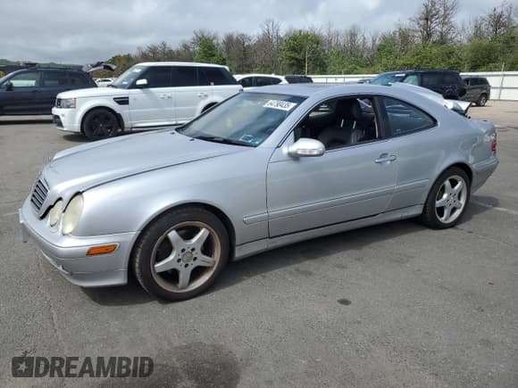 ✅ 2001 Mercedes-Benz CLK 320/430 • VIN: WDBLJ65G21T080256 • Lot: 64790435. Wystawiony na Copart z przebiegiem 86 302 mil. Bezpłatny archiwum sprzedaży aukcyjnych z USA i szczegółowy raport historii pojazdu na DreamBid. Zdjęcie 1.