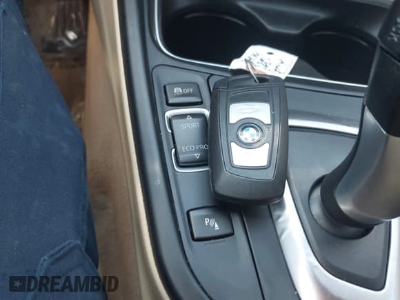 ✅ 2015 BMW 3 Series 328i xDrive • VIN: WBA3B5G53FNS14558 • Lot: 42847313. Listed on IAAI with 108,615 mi. Free auction sales archive from the USA and detailed vehicle history report at DreamBid. Image 11.