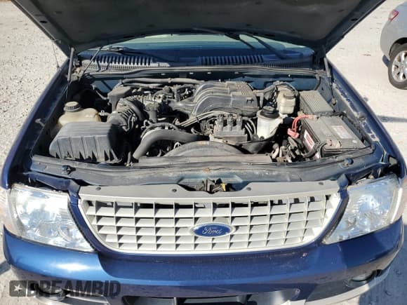 ✅ 2005 Ford Explorer Eddie Bauer • VIN: 1FMZU74EX5UA84429 • Lot: 79400234. Wystawiony na Copart z przebiegiem 86 629 mil. Bezpłatny archiwum sprzedaży aukcyjnych z USA i szczegółowy raport historii pojazdu na DreamBid. Zdjęcie 12.