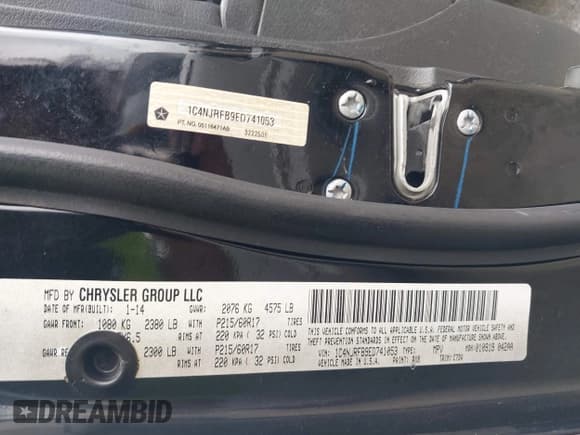 ✅ 2014 Jeep Patriot Latitude • VIN: 1C4NJRFB9ED741053 • Lot: 41962714. Listed on IAAI with 175,624 mi. Free auction sales archive from the USA and detailed vehicle history report at DreamBid. Image 9.