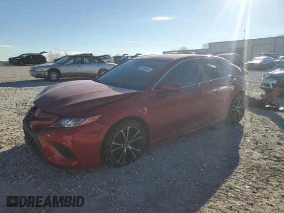 ✅ 2019 Toyota Camry SE • VIN: 4T1B11HK9KU219628 • Лот: 92990445. Опубликован ранее на Copart с пробегом 157 967 миль. Бесплатный доступ к архиву аукционных продаж из США и подробный отчёт об истории автомобиля на DreamBid. Изображение 1.
