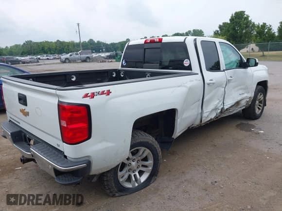 ✅ 2018 Chevrolet Silverado 1500 LT • VIN: 1GCVKREH7JZ183378 • Лот: 42733529. Опубликован ранее на IAAI с пробегом 109 632 миль. Бесплатный доступ к архиву аукционных продаж из США и подробный отчёт об истории автомобиля на DreamBid. Изображение 4.