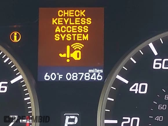 ✅ 2017 Acura ILX • VIN: 19UDE2F34HA011977 • Lot: 43605750. Wystawiony na IAAI z przebiegiem 87 846 mil. Bezpłatny archiwum sprzedaży aukcyjnych z USA i szczegółowy raport historii pojazdu na DreamBid. Zdjęcie 16.