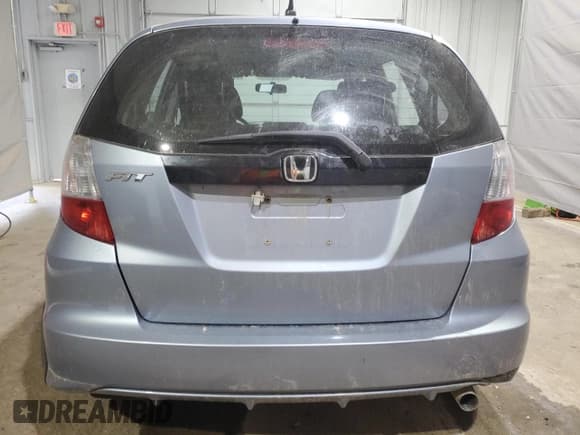 ✅ 2011 Honda Fit • VIN: JHMGE8G32BC016442 • Lot: 70627045. Listed on Copart with 183,323 mi. Free auction sales archive from the USA and detailed vehicle history report at DreamBid. Image 6.