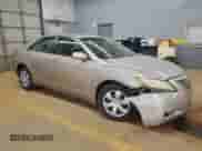 2009 Toyota Camry z VIN 4T1BE46K29U798240, wystawiony jako Copart lot #86309325 z przebiegiem 152 896 mil mil oraz Szkoda całkowita • Salvage title. Historia ofert i sprzedaży dostępna na DreamBid. Obrazek 4.