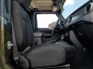 ✅ 2023 Jeep Wrangler Sport S • VIN: 1C4GJXAN7PW634914 • Lot: 63533355. Wystawiony na Copart z przebiegiem 39 490 mil. Bezpłatny archiwum sprzedaży aukcyjnych z USA i szczegółowy raport historii pojazdu na DreamBid. Zdjęcie 10.