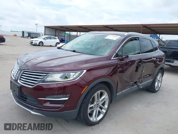 ✅ 2016 Lincoln MKC Reserve • VIN: 5LMTJ3DHXGUJ15132 • Lot: 42729696. Wystawiony na IAAI z przebiegiem 53 741 mil. Bezpłatny archiwum sprzedaży aukcyjnych z USA i szczegółowy raport historii pojazdu na DreamBid. Zdjęcie 2.