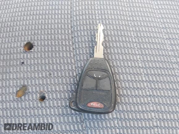 ✅ 2008 Dodge 1500 SLT • VIN: 1D7HU18238S512800 • Lot: 43618713. Wystawiony na IAAI z przebiegiem 168 809 mil. Bezpłatny archiwum sprzedaży aukcyjnych z USA i szczegółowy raport historii pojazdu na DreamBid. Zdjęcie 11.