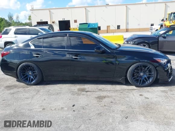 ✅ 2018 Infiniti Q50 Luxe • VIN: JN1EV7AP4JM355312 • Лот: 42573520. Опубликован ранее на IAAI с пробегом 57 691 миль. Бесплатный доступ к архиву аукционных продаж из США и подробный отчёт об истории автомобиля на DreamBid. Изображение 13.