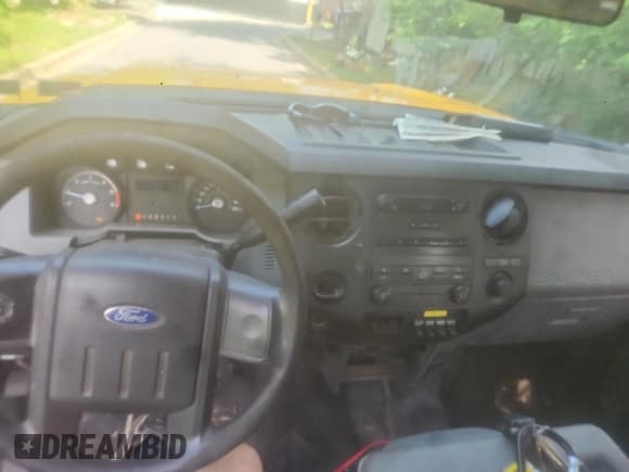 ✅ 2013 Ford F-550 • VIN: 1FD0W5GYXDEB38172 • Lot: 68854645. Listed on Copart with 193,686 mi. Free auction sales archive from the USA and detailed vehicle history report at DreamBid. Image 9.