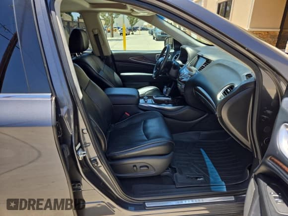 ✅ 2013 Infiniti JX35 • VIN: 5N1AL0MM6DC310307 • Лот: 61852915. Опубликован ранее на Copart с пробегом 115 916 миль. Бесплатный доступ к архиву аукционных продаж из США и подробный отчёт об истории автомобиля на DreamBid. Изображение 5.