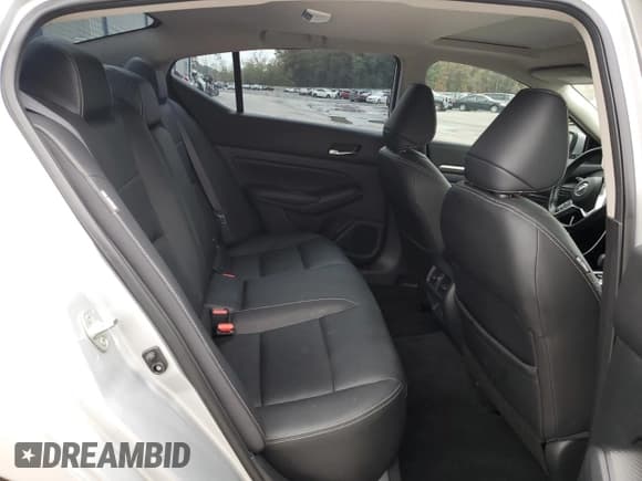 ✅ 2019 Nissan Altima Platinum • VIN: 1N4BL4FW1KN304050 • Lot: 86680875. Wystawiony na Copart z przebiegiem 48 232 mil. Bezpłatny archiwum sprzedaży aukcyjnych z USA i szczegółowy raport historii pojazdu na DreamBid. Zdjęcie 10.