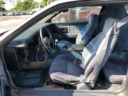 ✅ 1983 Chevrolet Camaro • VIN: 1G1AP87S1DN109378 • Лот: 61785155. Опубликован ранее на Copart с пробегом 72 591 миль. Бесплатный доступ к архиву аукционных продаж из США и подробный отчёт об истории автомобиля на DreamBid. Изображение 7.