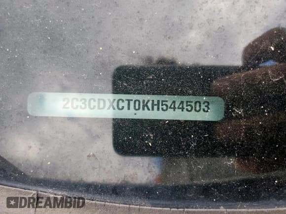 ✅ 2019 Dodge Charger R/T • VIN: 2C3CDXCT0KH544503 • Lot: 70017535. Wystawiony na Copart z przebiegiem 63 377 mil. Bezpłatny archiwum sprzedaży aukcyjnych z USA i szczegółowy raport historii pojazdu na DreamBid. Zdjęcie 12.