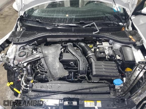 ✅ 2024 Volkswagen Jetta SE • VIN: 3VW7M7BU4RM030993 • Лот: 84024105. Опубликован ранее на Copart с пробегом 35 709 миль. Бесплатный доступ к архиву аукционных продаж из США и подробный отчёт об истории автомобиля на DreamBid. Изображение 11.