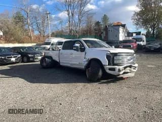 ✅ 2017 Ford F-350 XL • VIN: 1FT8W3BT7HEE40595 • Lot: 92477945. Wystawiony na Copart z przebiegiem 9 000 mil. Bezpłatny archiwum sprzedaży aukcyjnych z USA i szczegółowy raport historii pojazdu na DreamBid. Zdjęcie 1.